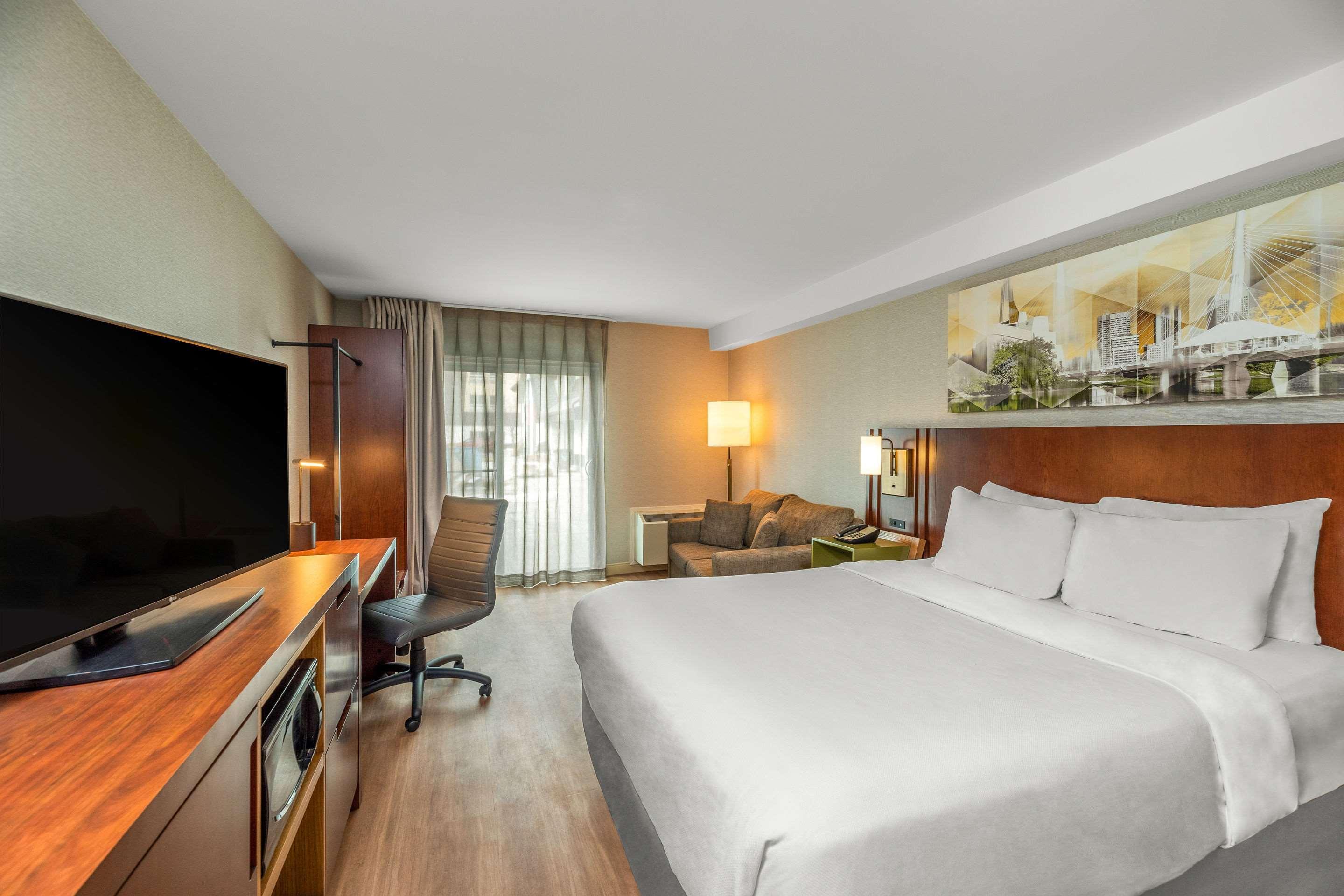 Comfort Inn Airport Winnipeg Buitenkant foto