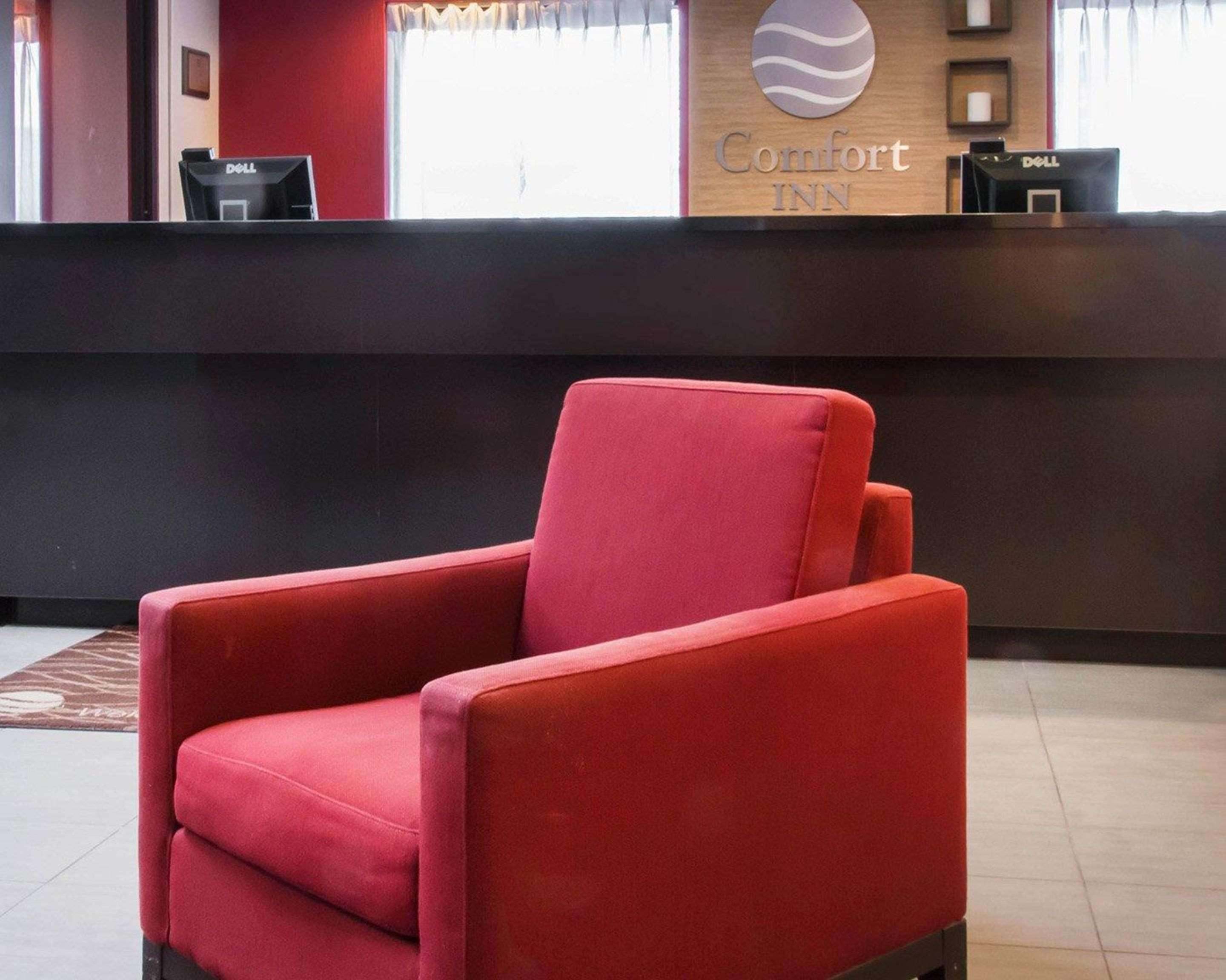 Comfort Inn Airport Winnipeg Buitenkant foto