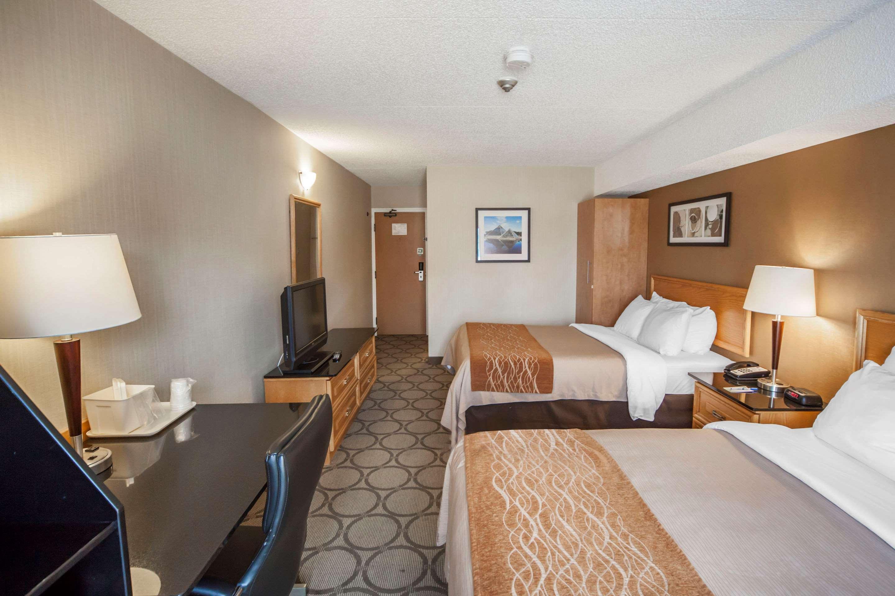 Comfort Inn Airport Winnipeg Buitenkant foto