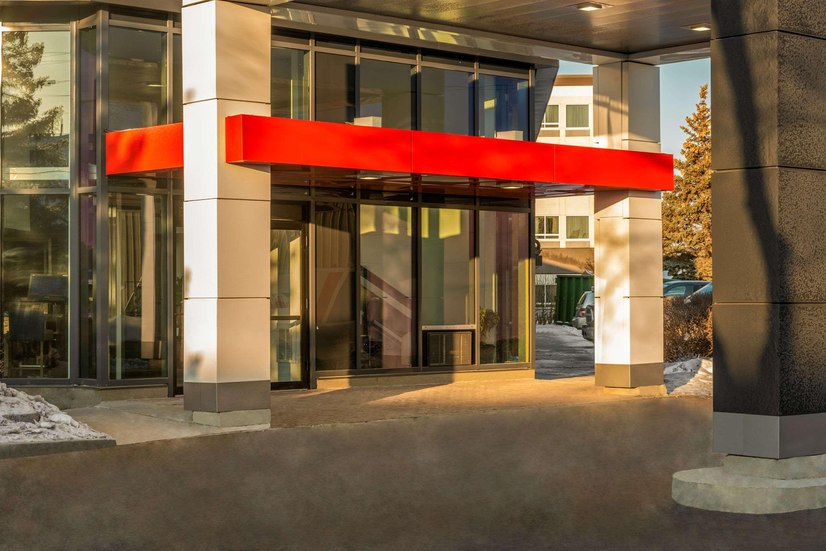 Comfort Inn Airport Winnipeg Buitenkant foto