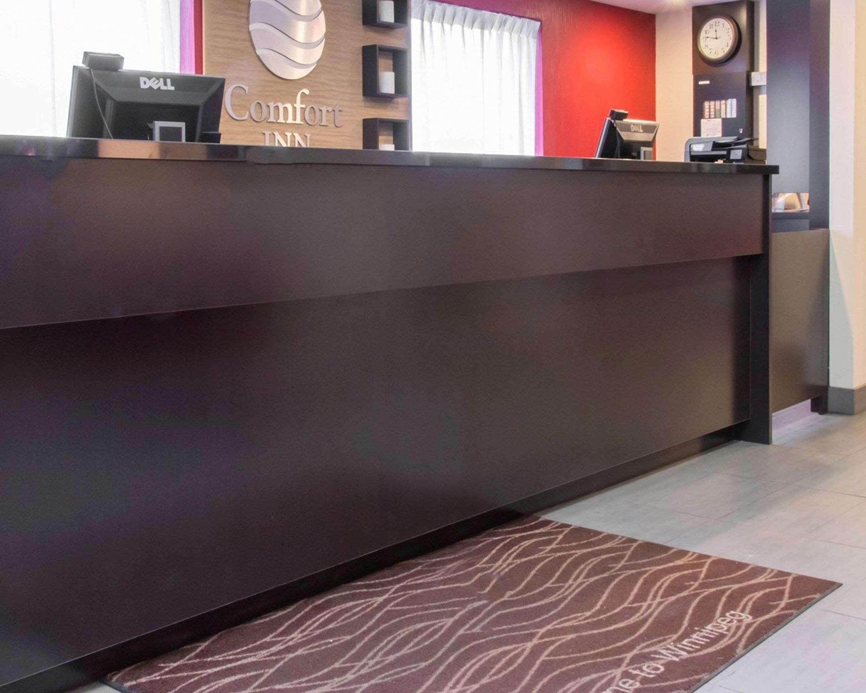 Comfort Inn Airport Winnipeg Buitenkant foto