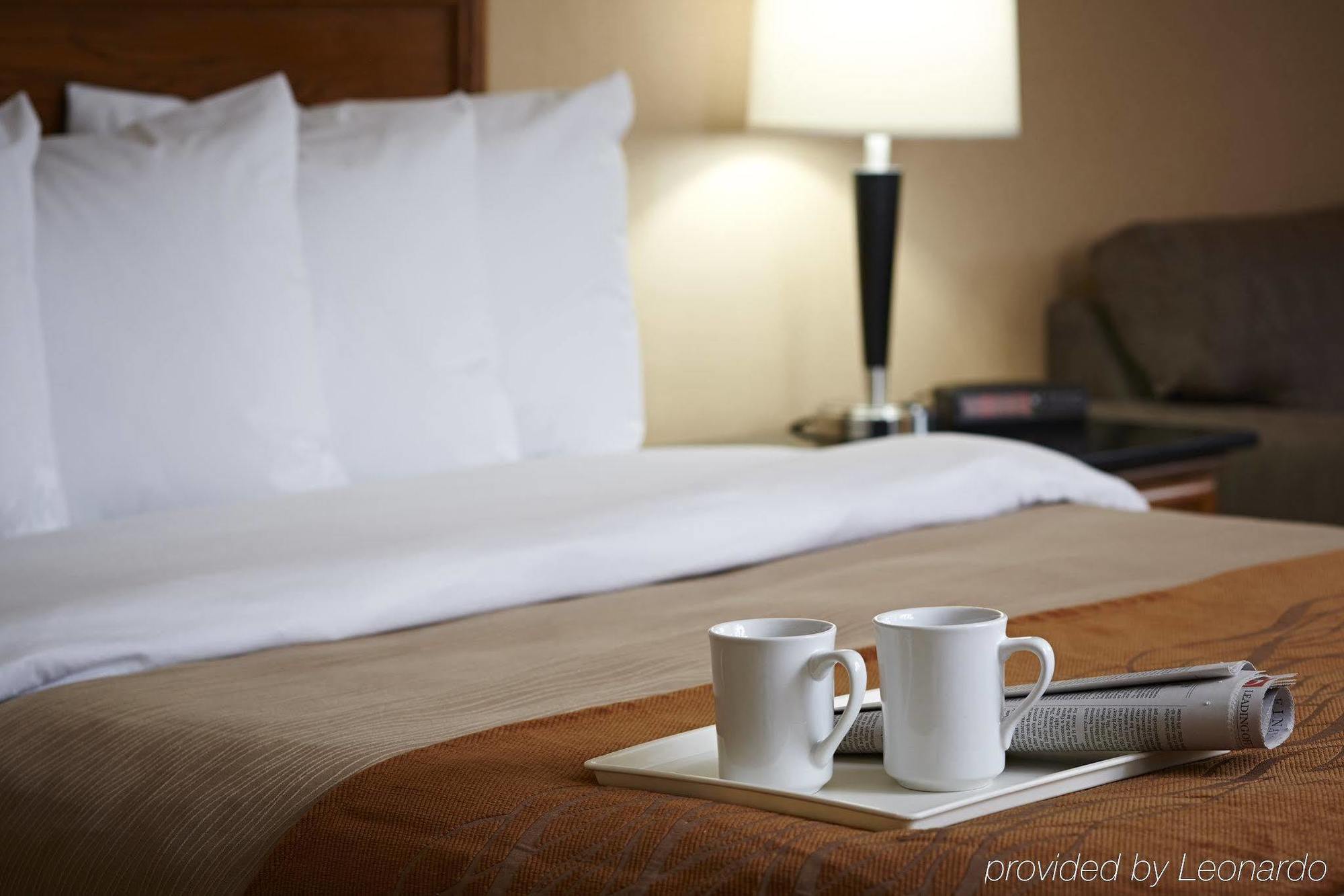 Comfort Inn Airport Winnipeg Buitenkant foto
