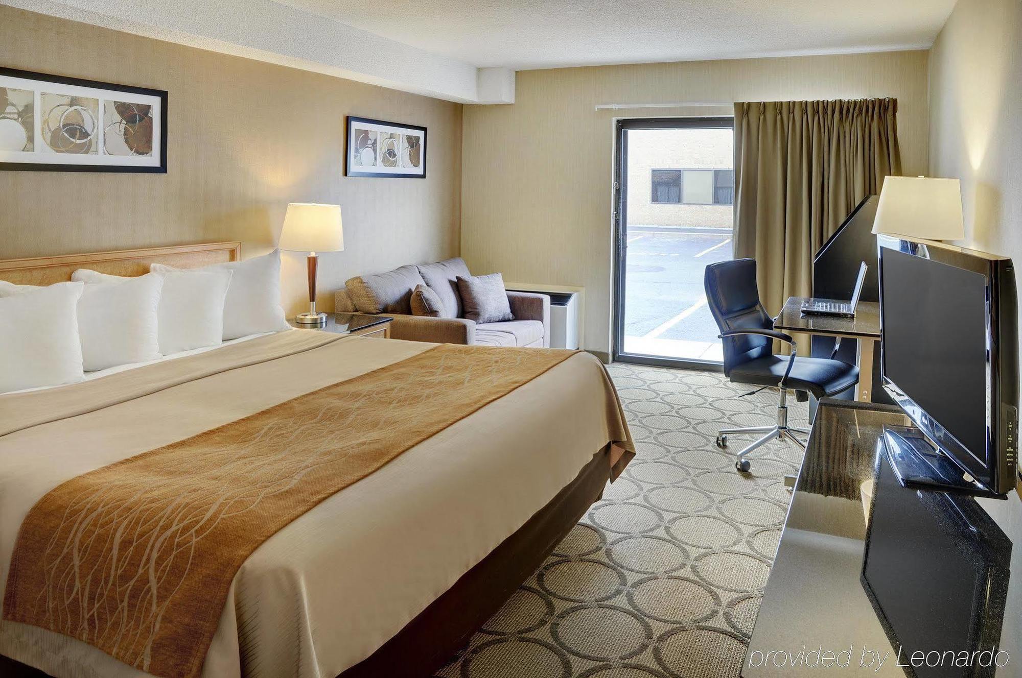 Comfort Inn Airport Winnipeg Buitenkant foto