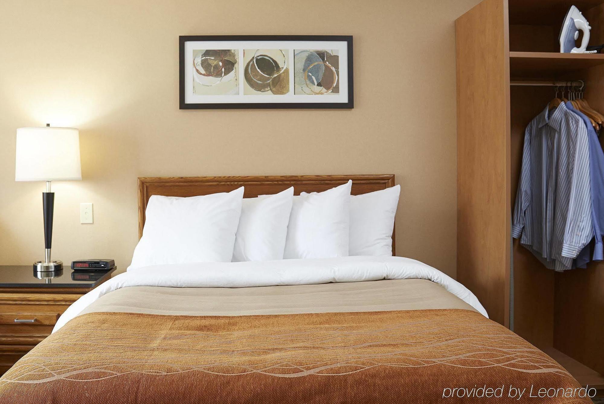 Comfort Inn Airport Winnipeg Buitenkant foto