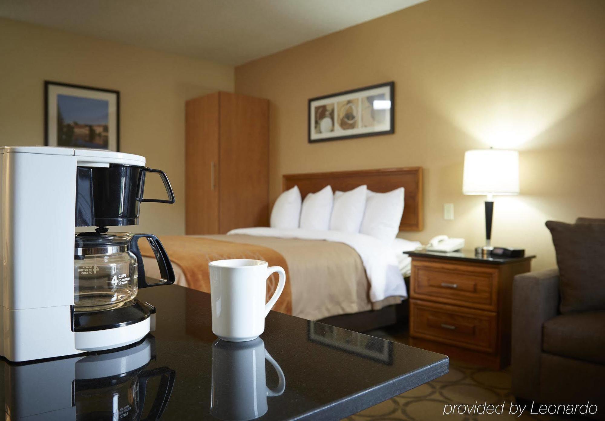 Comfort Inn Airport Winnipeg Buitenkant foto