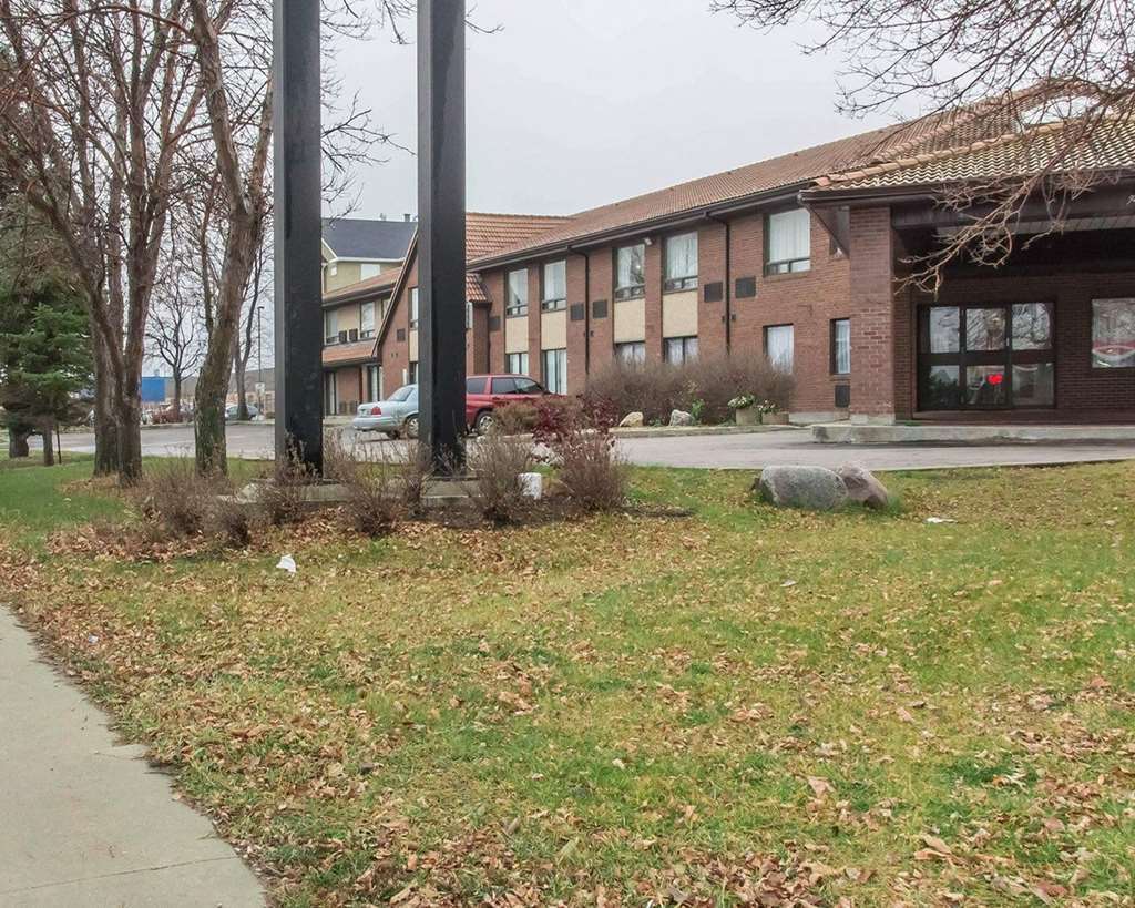 Comfort Inn Airport Winnipeg Buitenkant foto