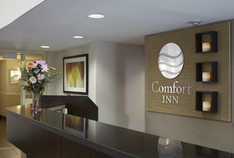 Comfort Inn Airport Winnipeg Buitenkant foto